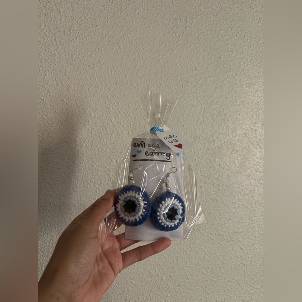 Handmade crochet evil eye hanging earrings with pearls and beads 🪬🧿